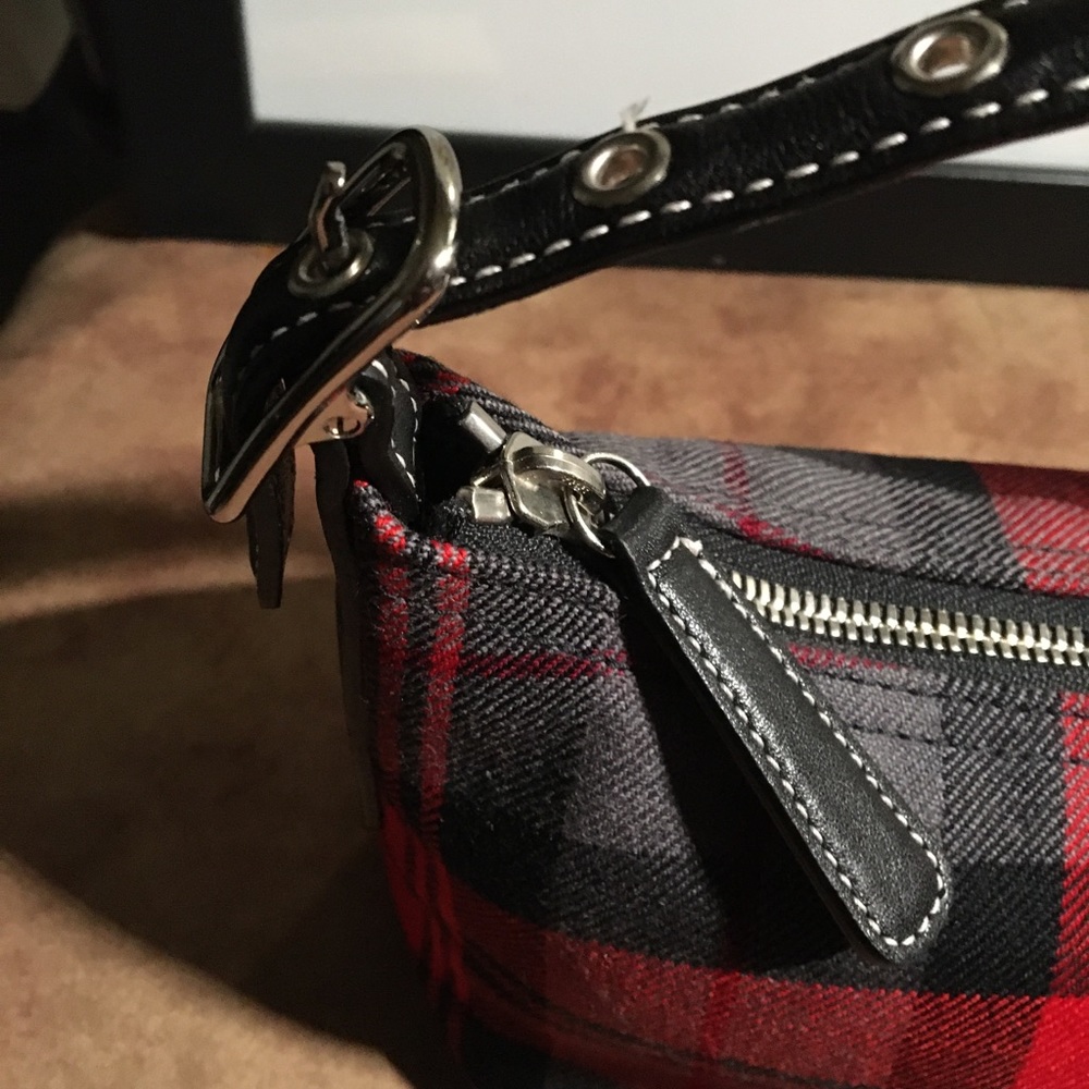 COACH PRE-LOVED VINTAGE AUTHENTIC MINI TARTAN RED WOOL & LEATHER SHOULDER BAG - Picture 3 of 13